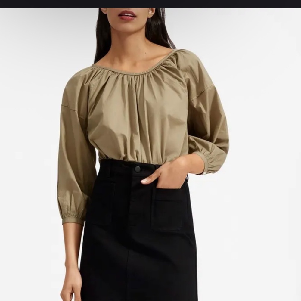 Everlane olive green blouse, size 00 (fits XS- S)